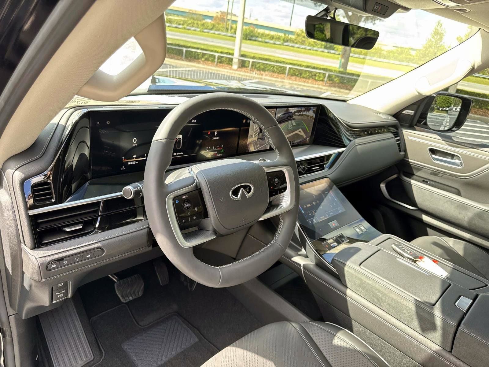 New 2026 INFINITI QX80 Luxe w/ Cargo Package image 12