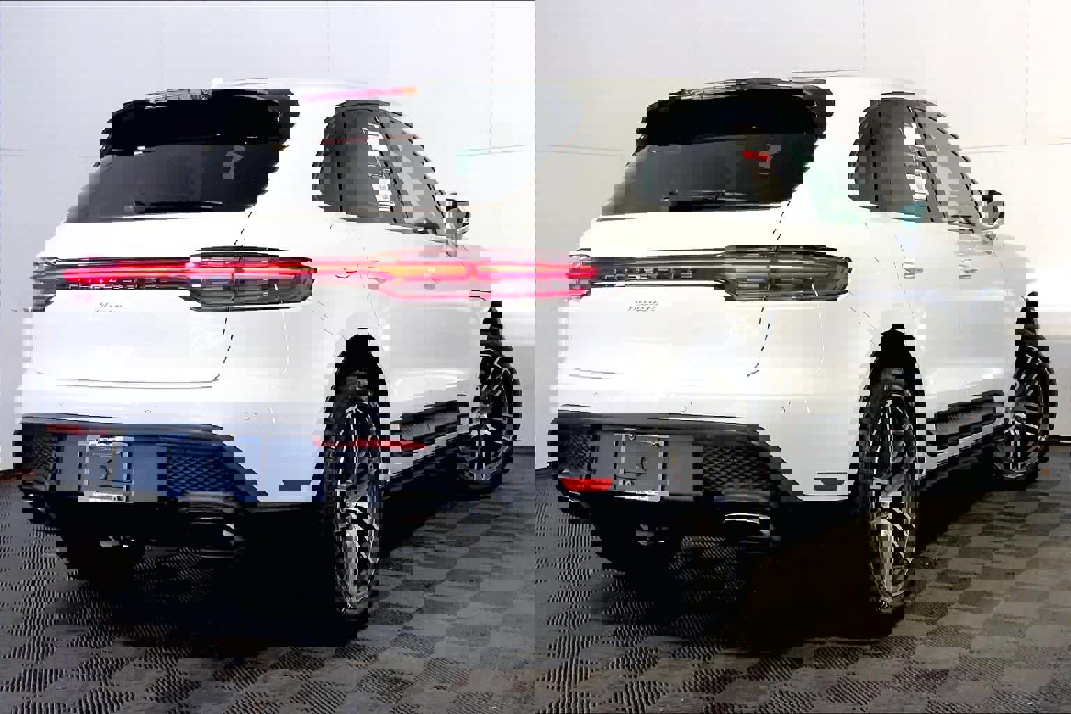 Used 2025 Porsche Macan image 7