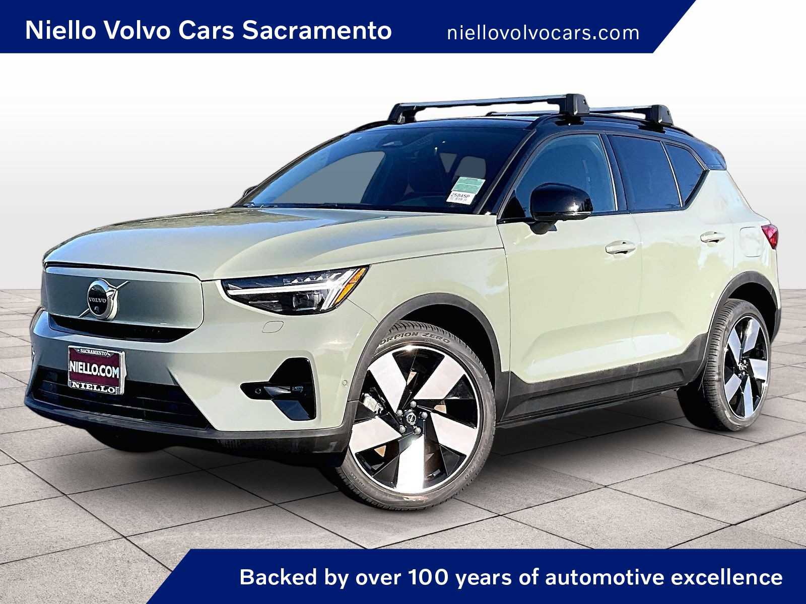 Used 2023 Volvo XC40 Recharge Ultimate video 1