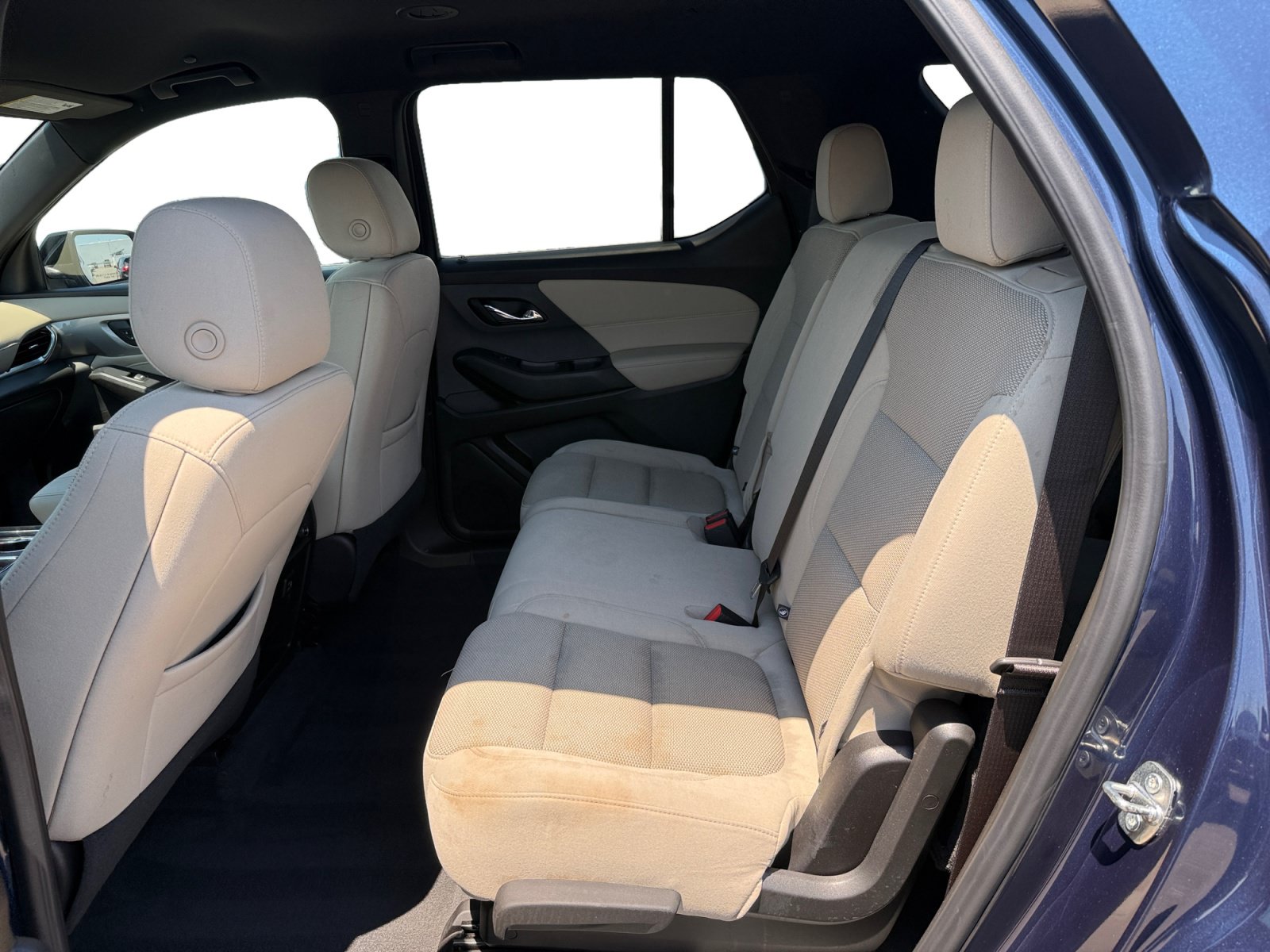 Used 2022 Chevrolet Traverse LS AWD/4WD image 16