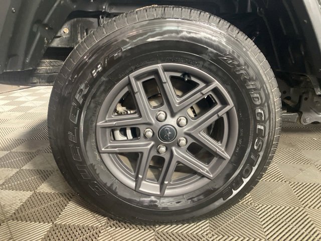 Used 2021 Jeep Gladiator Sport image 22