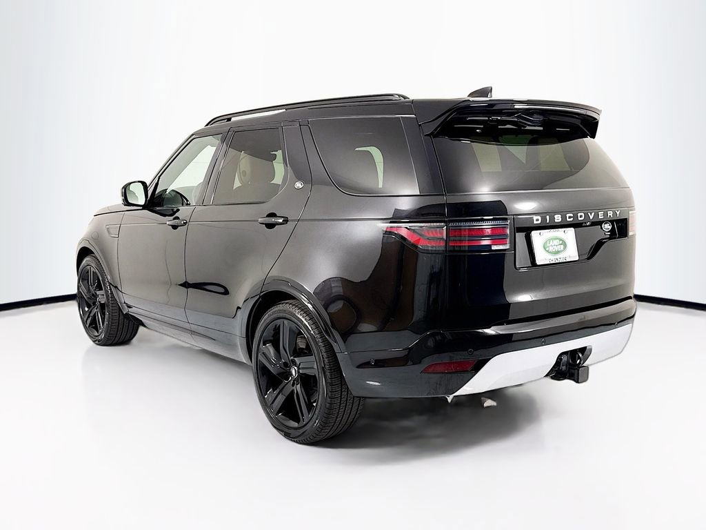 Used 2023 Land Rover Discovery Metropolitan Edition image 7