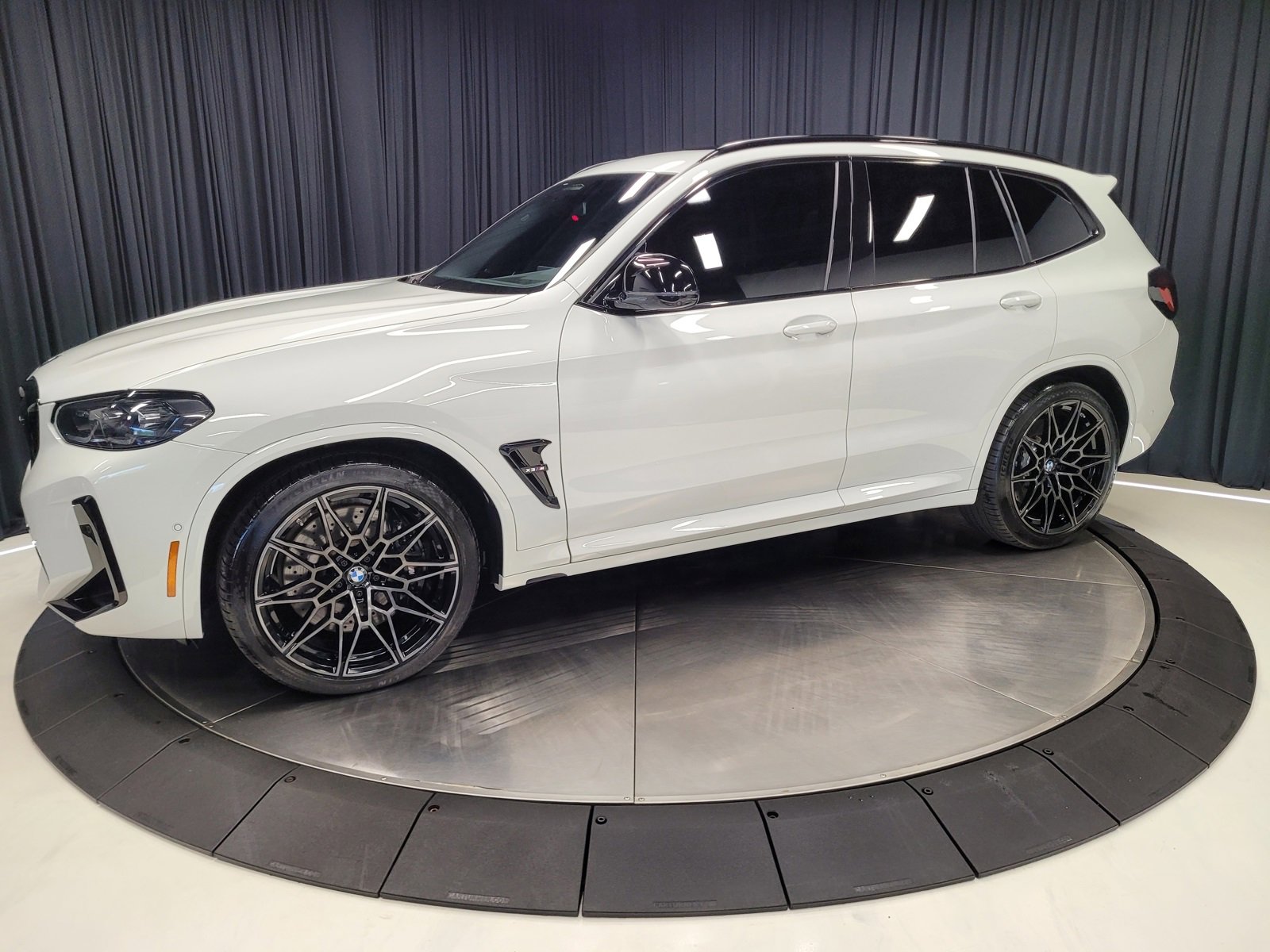 Used 2024 BMW X3 M w/ Competition Package image 9