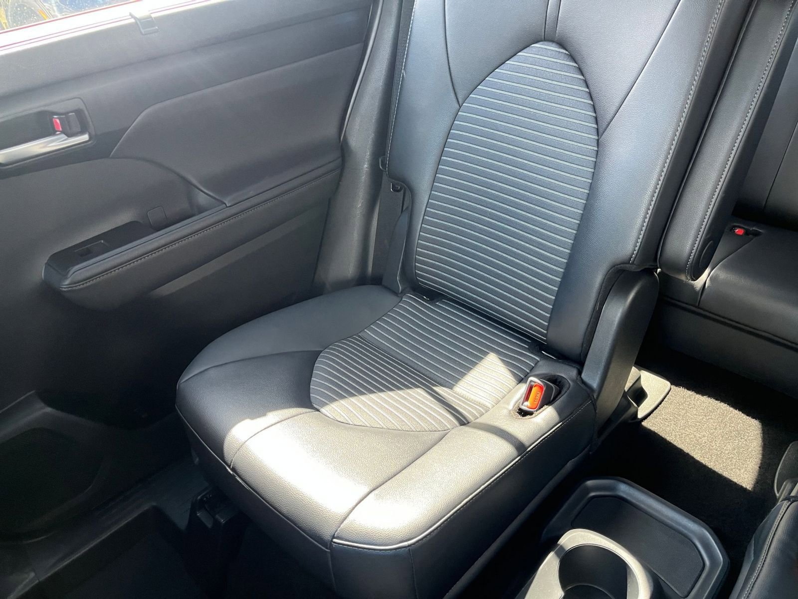 Used 2025 Toyota Highlander XSE image 42