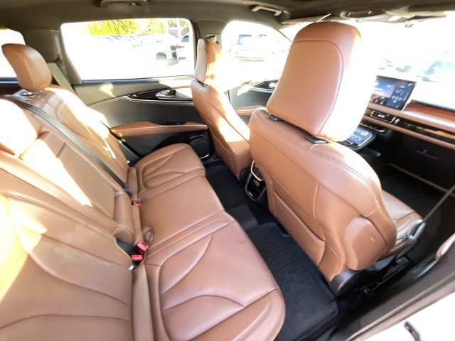 Used 2022 Lincoln Nautilus Reserve AWD/4WD image 33