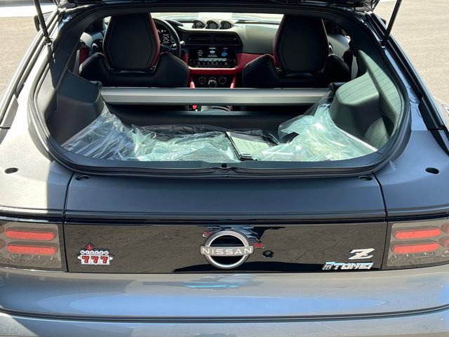 New 2025 Nissan Z Performance w/ Floor Mat Package image 4