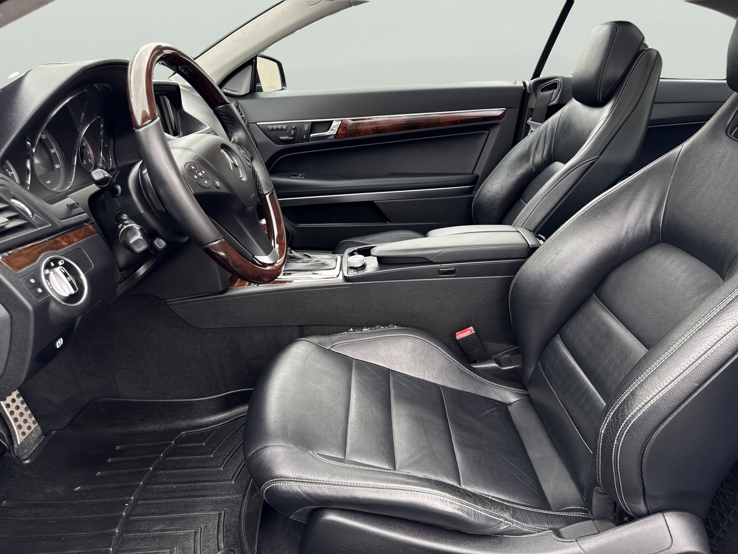 Used 2011 Mercedes-Benz E 350 Coupe image 9