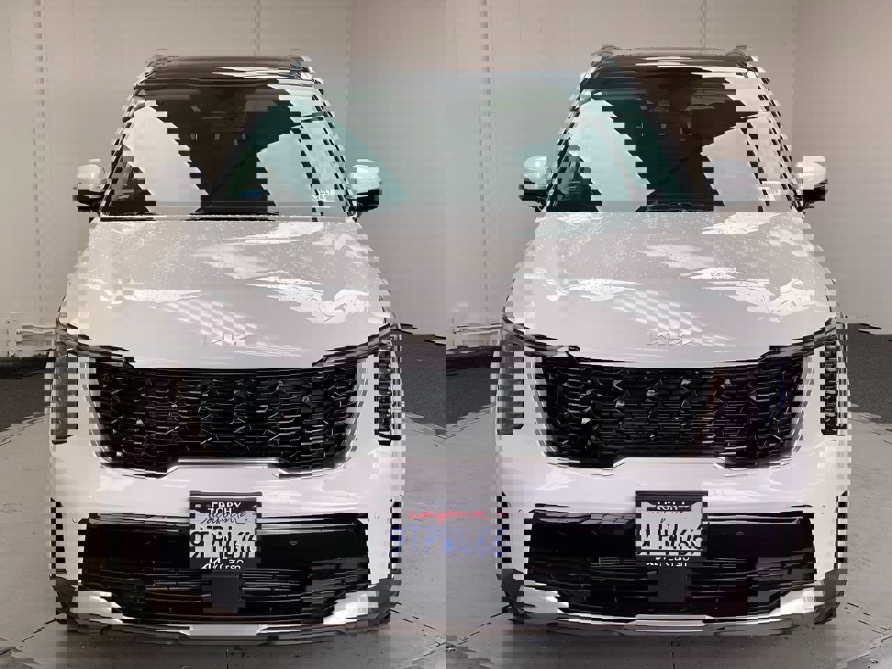 Certified 2025 Kia Sorento S w/ Panoramic Sunroof Package image 8