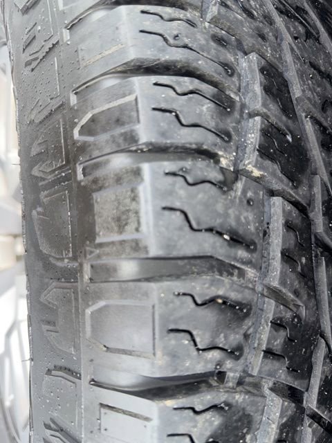 Used 2017 GMC Canyon SLE w/ All Terrain X Package image 28