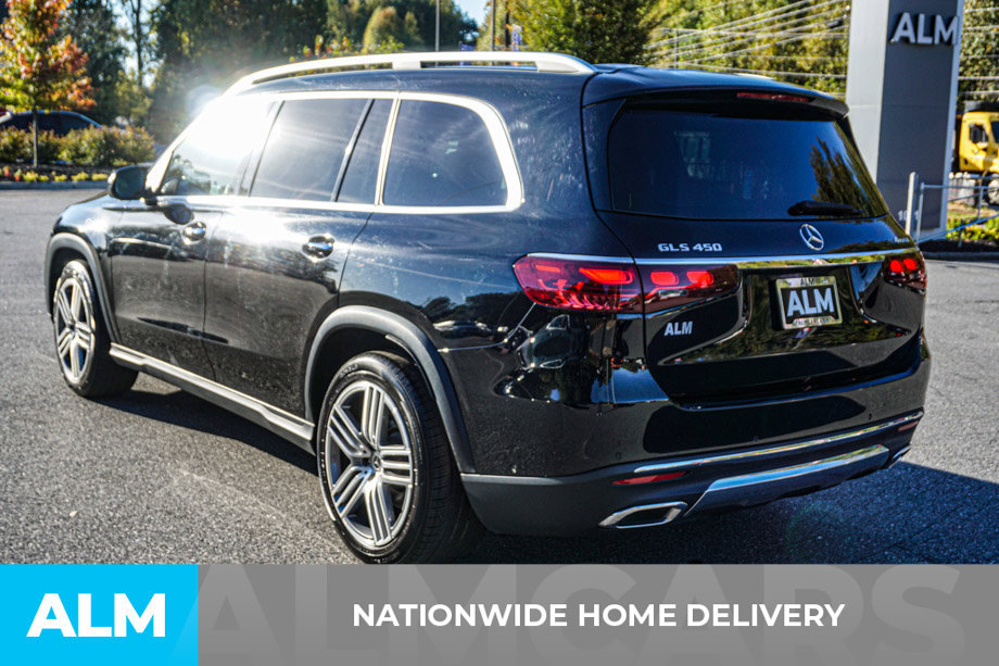 Used 2025 Mercedes-Benz GLS 450 4MATIC image 4
