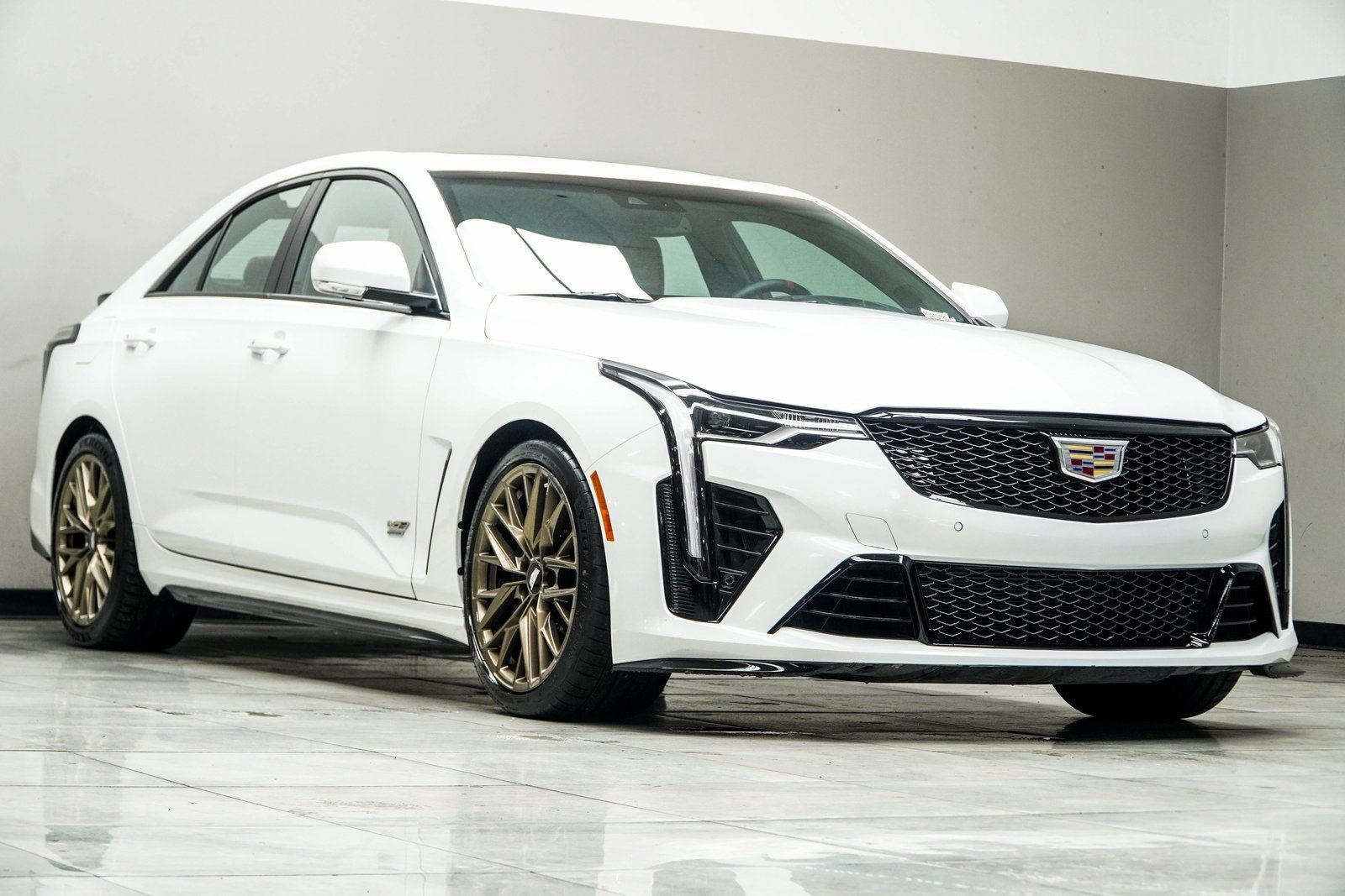 Used 2024 Cadillac CT4 V Blackwing w/ LPO, Bronce Accent Package RWD image 4