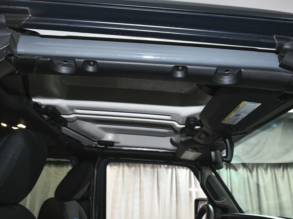 Used 2023 Jeep Wrangler Unlimited Rubicon 4xe AWD/4WD image 46