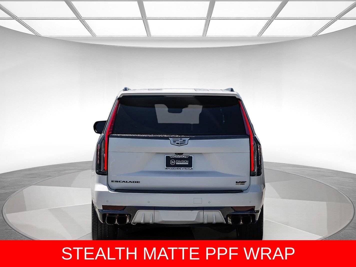 Used 2023 Cadillac Escalade ESV V w/ LPO, ONYX Package AWD/4WD image 4