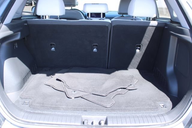 Used 2022 Hyundai Kona Limited w/ Cargo Package FWD image 42