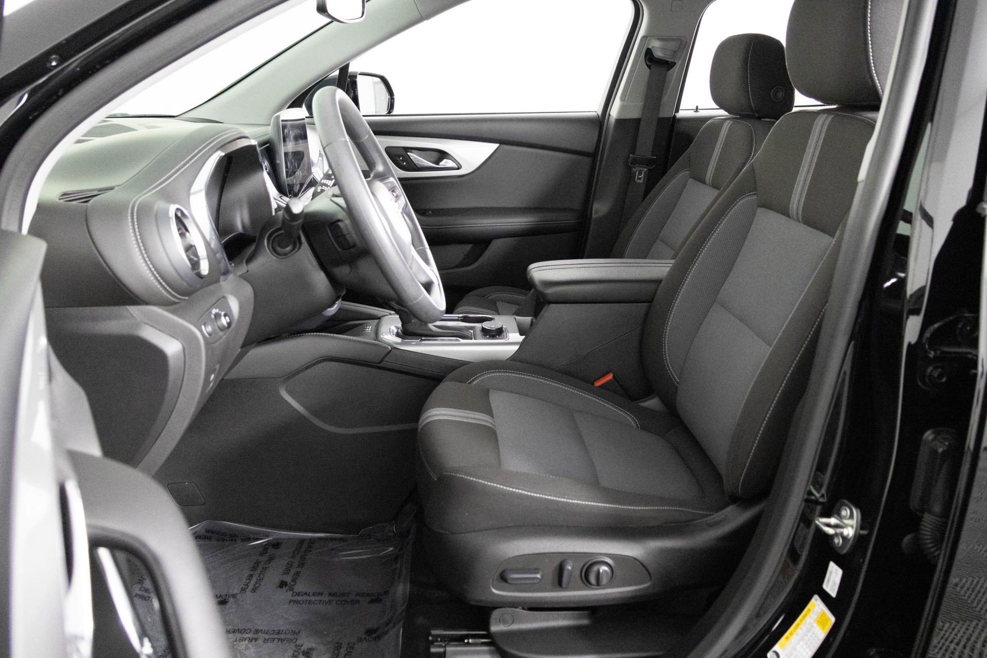 Certified 2023 Chevrolet Blazer LT w/ Convenience Package image 19