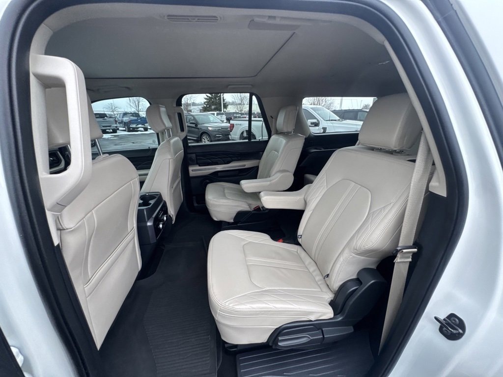 Certified 2024 Ford Expedition Max Platinum image 13
