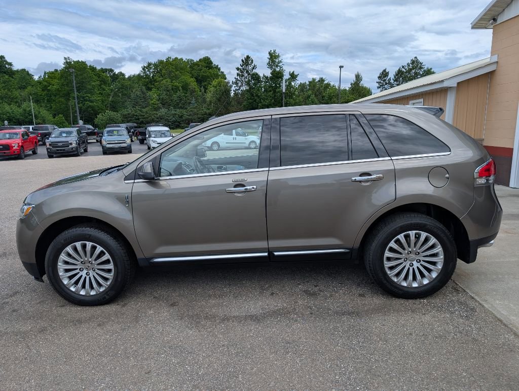 Used 2012 Lincoln MKX AWD image 8