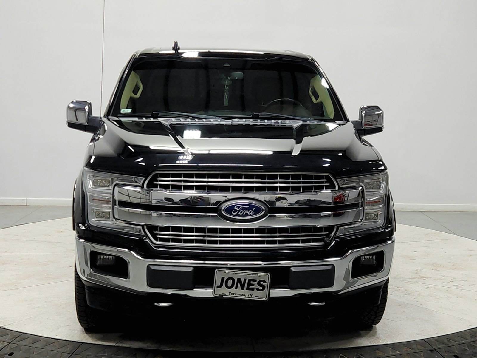 Used 2018 Ford F150 Lariat w/ Equipment Group 502A Luxury image 2