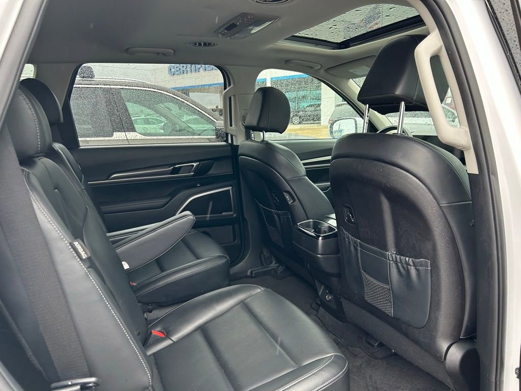 Used 2025 Kia Telluride S AWD/4WD image 4