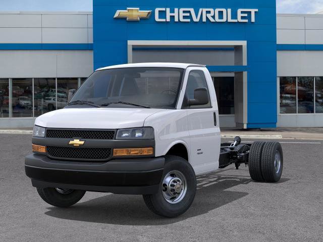 New 2026 Chevrolet Express 3500 image 6