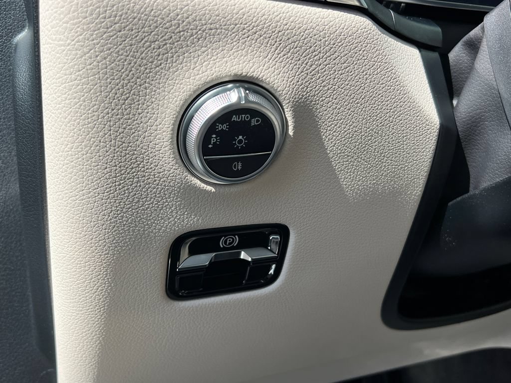 New 2027 Mercedes-Benz GLC 300 4MATIC image 13