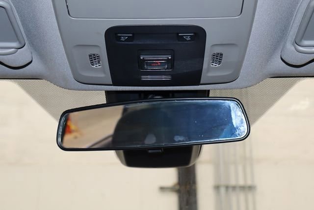 Used 2022 Toyota Camry SE image 24