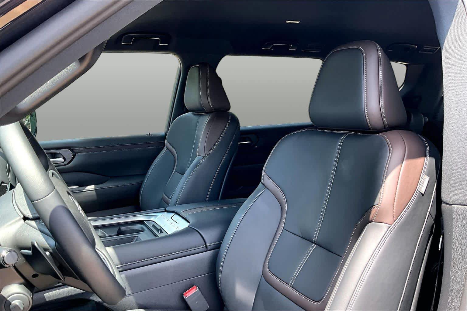 New 2026 Nissan Armada SL w/ Captain's Chari Seat Package AWD/4WD image 18