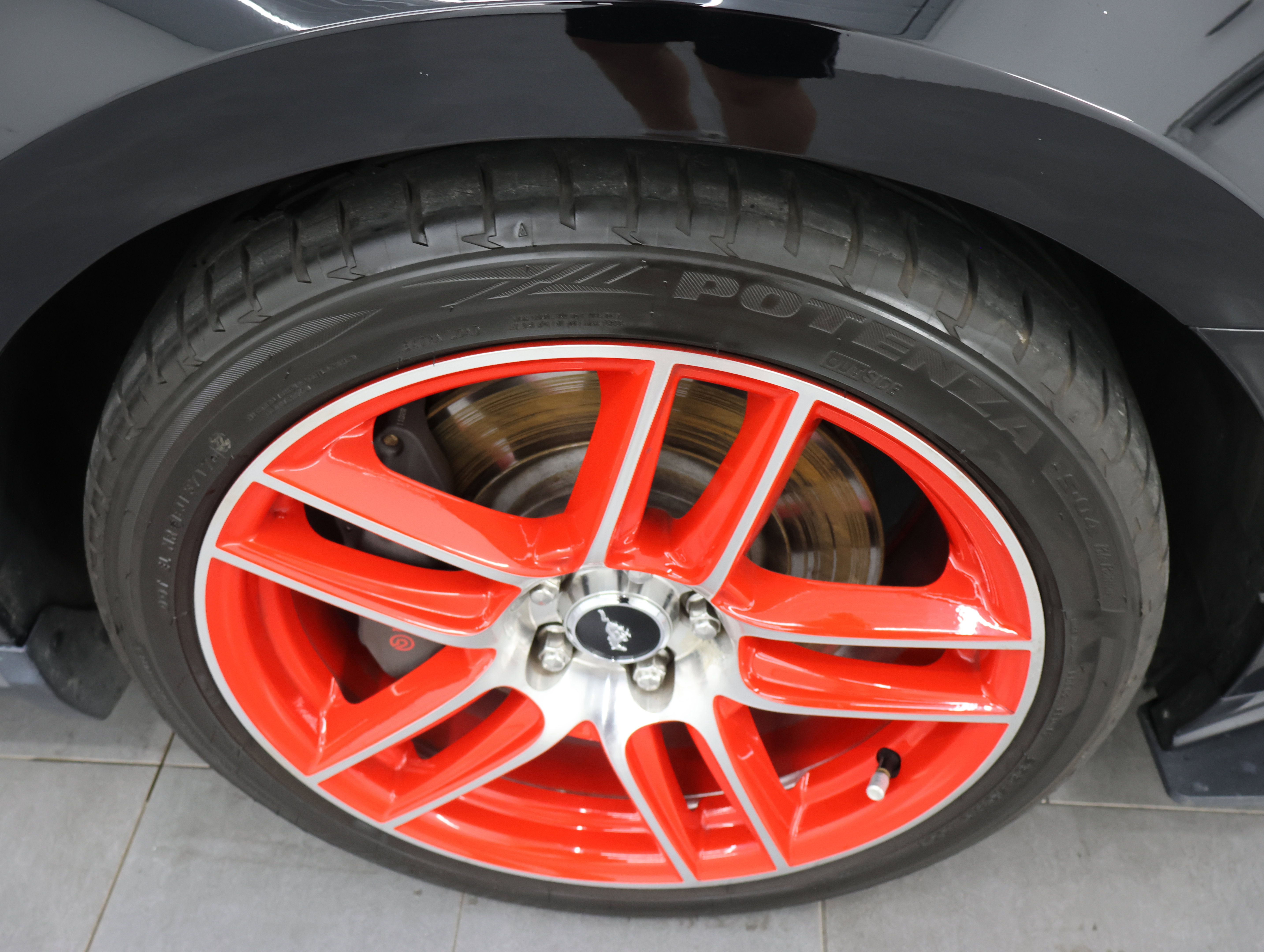 Used 2012 Ford Mustang Boss 302 RWD image 3