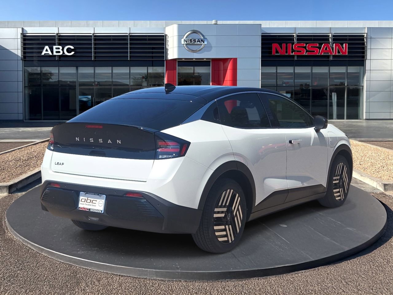 New 2026 Nissan Leaf SV+ w/ Illuminated Package FWD image 5