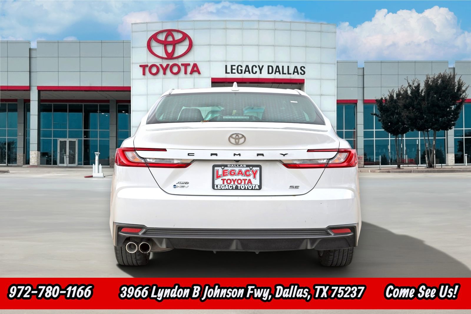 Used 2025 Toyota Camry SE w/ Convenience Package AWD/4WD image 9
