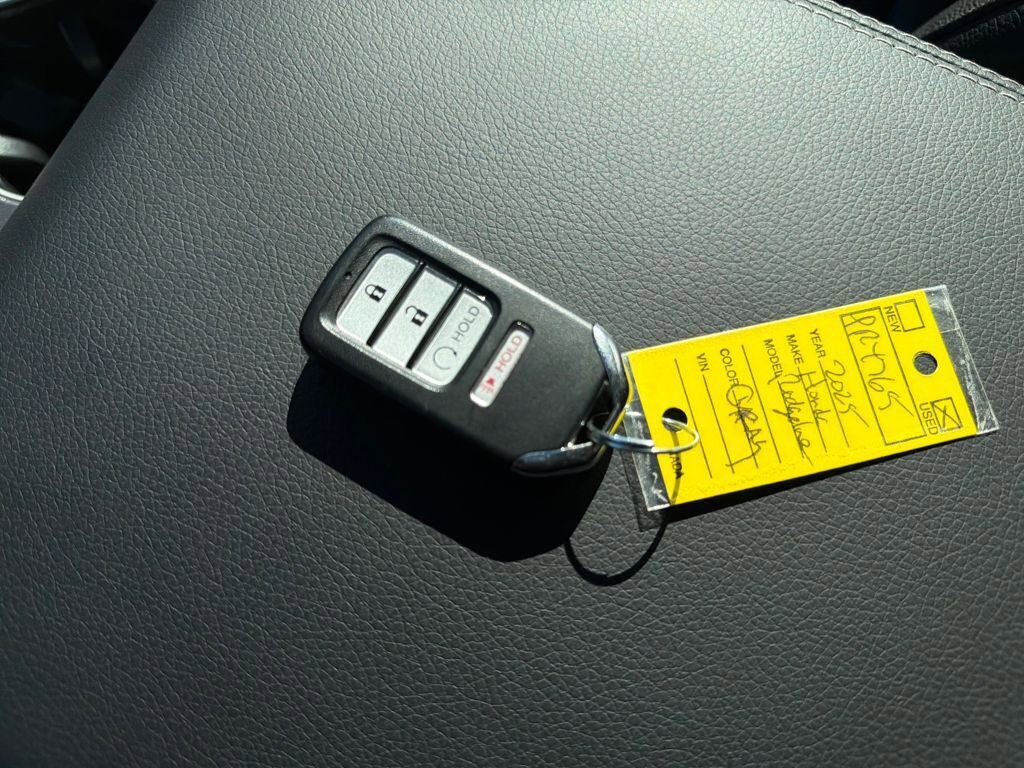 Certified 2025 Honda Ridgeline RTL image 33