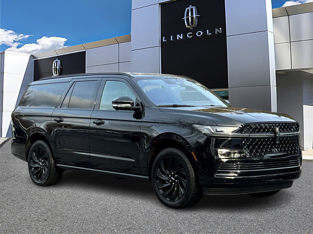 New 2025 Lincoln Navigator L Reserve w/ Jet Appearance Package image 1