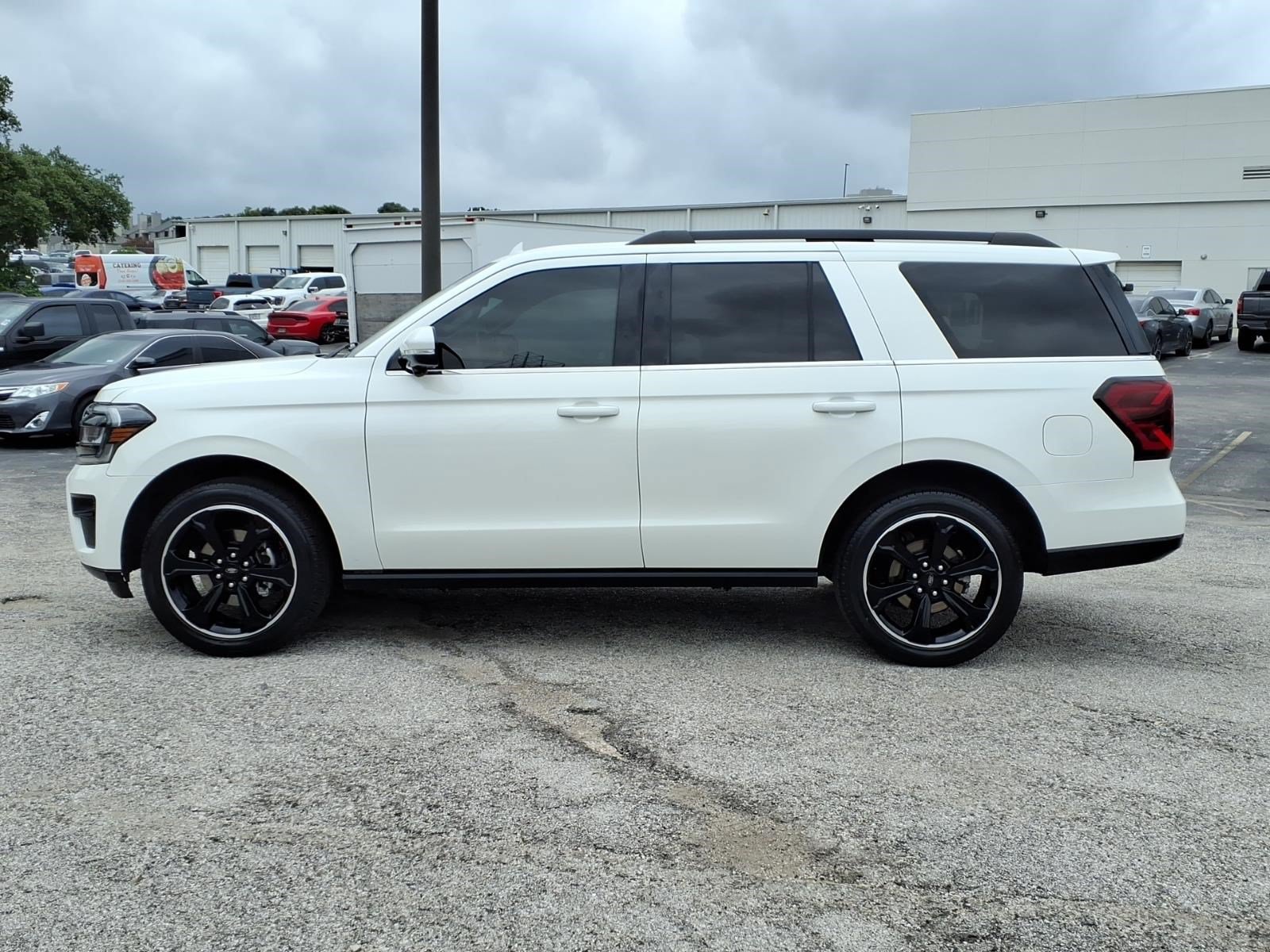 Certified 2023 Ford Expedition Limited AWD/4WD image 4