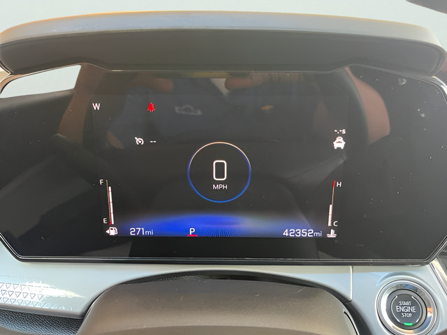 Used 2025 Chevrolet Trax LT FWD image 20