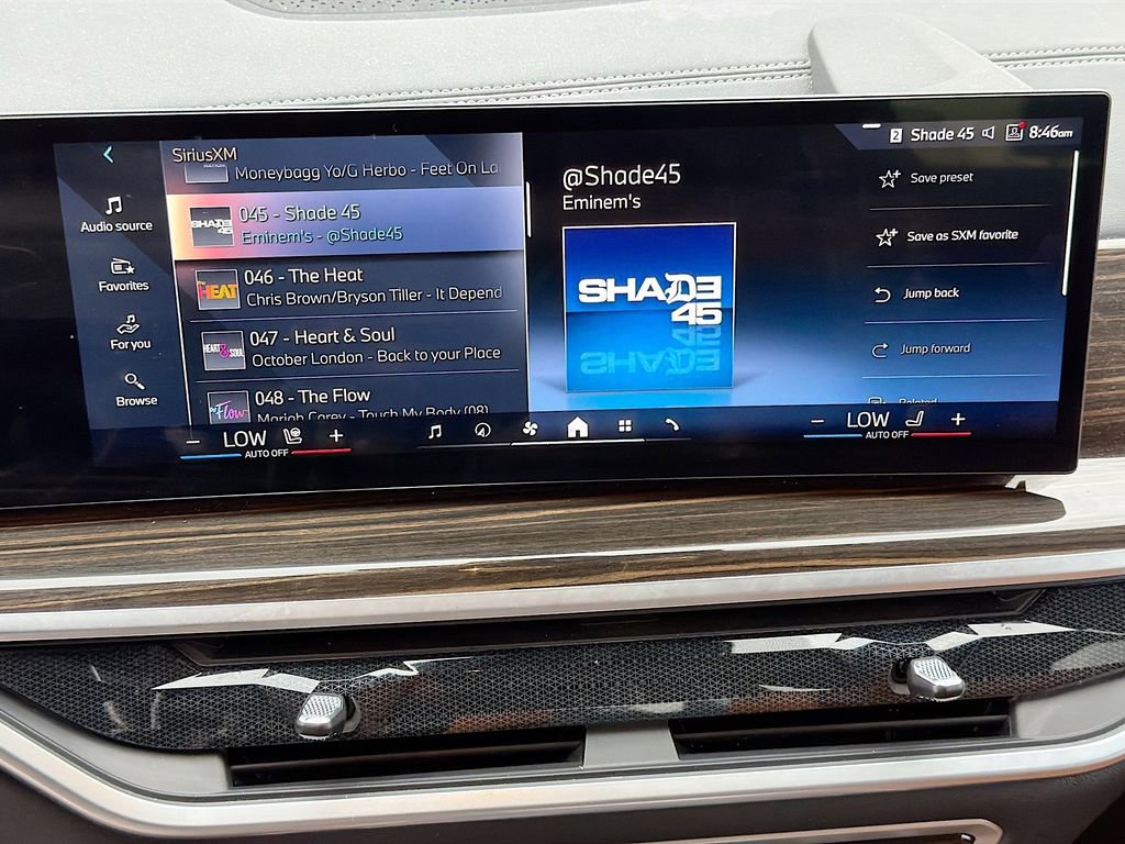 Used 2024 BMW X7 xDrive40i image 33