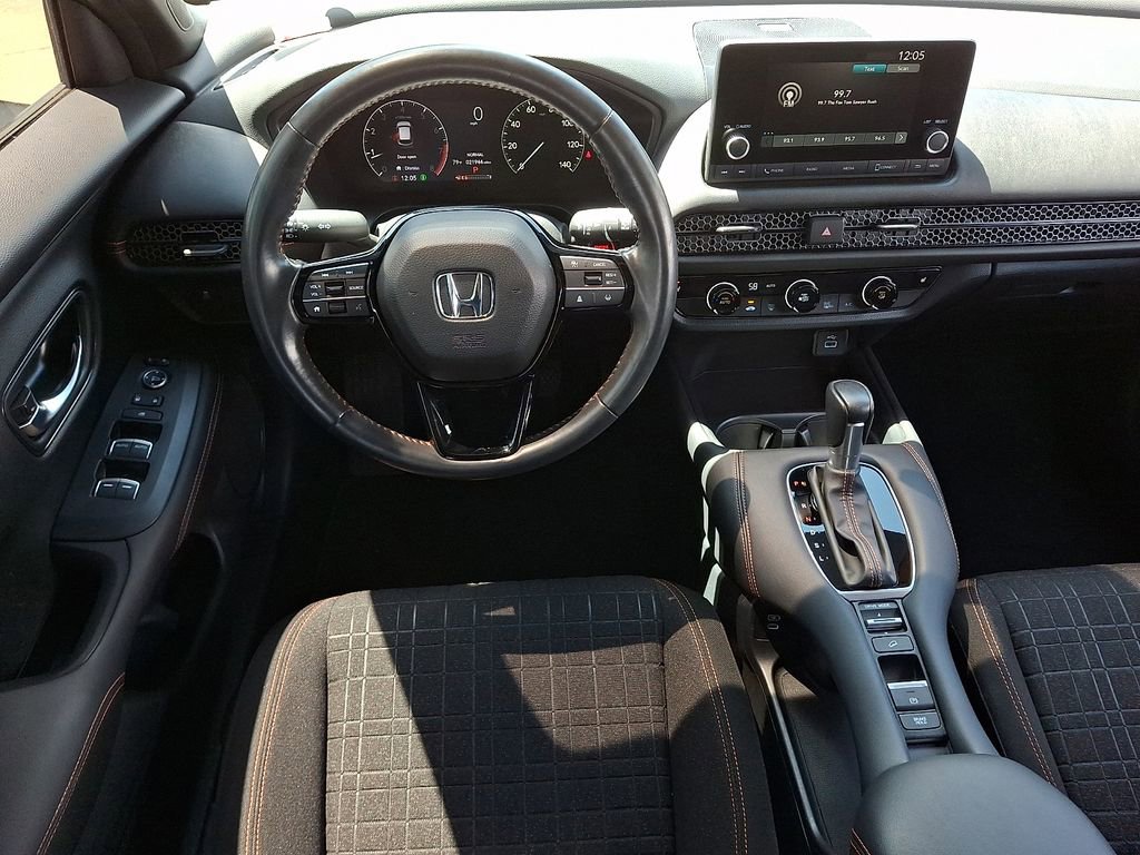 Used 2024 Honda HR-V Sport image 11