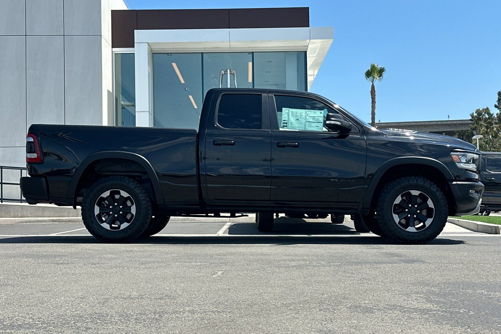 Used 2019 RAM 1500 Rebel w/ Rebel Level 2 Equipment Group AWD/4WD image 2