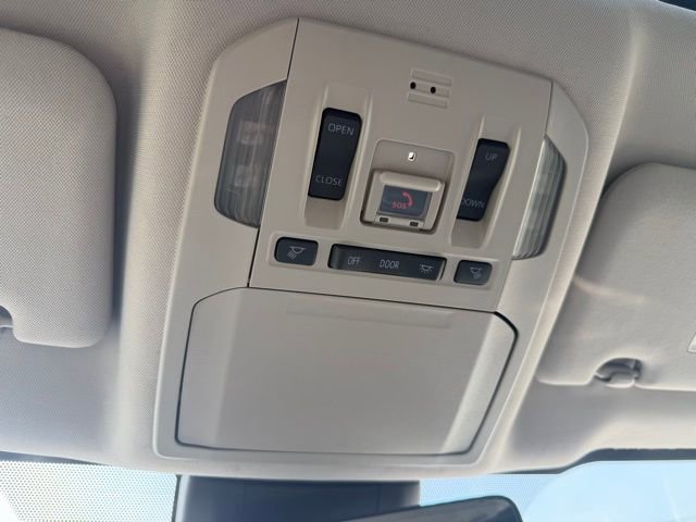 Used 2020 Toyota Highlander Limited image 41