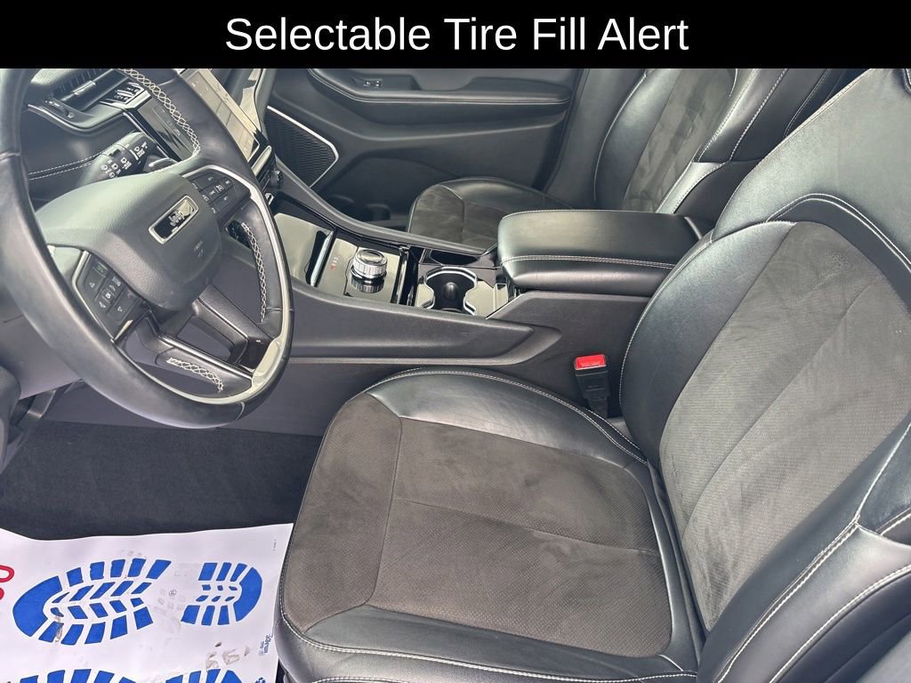 Used 2022 Jeep Grand Cherokee Altitude AWD/4WD image 19