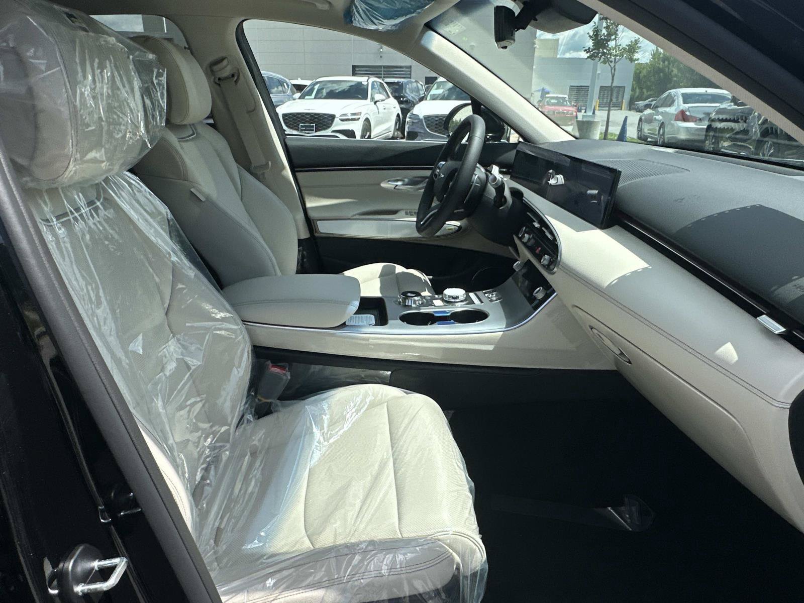 New 2027 Genesis GV70 2.5T Select AWD/4WD image 28
