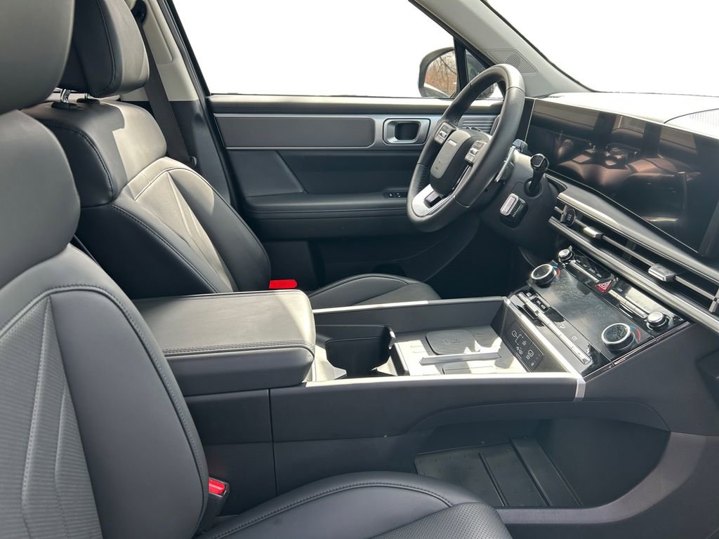 Used 2026 Hyundai Santa Fe SEL image 15