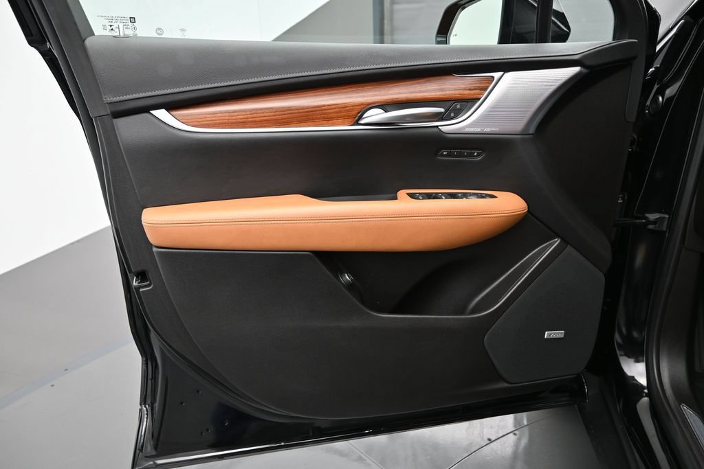 Certified 2023 Cadillac XT5 Premium Luxury AWD/4WD image 9