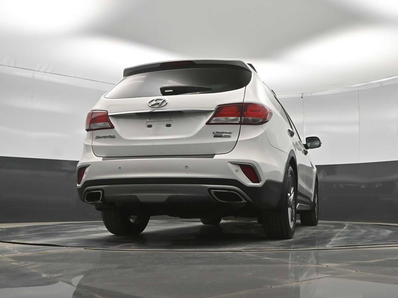 Used 2017 Hyundai Santa Fe Limited AWD/4WD image 35