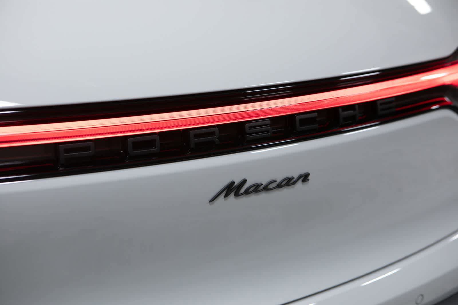 New 2026 Porsche Macan AWD/4WD image 19