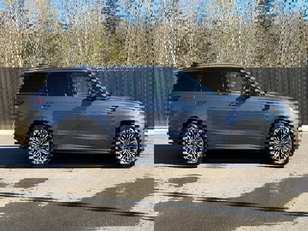 New 2026 Land Rover Range Rover Sport SE image 7
