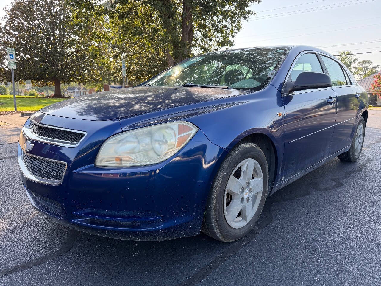 Used 2008 Chevrolet Malibu LS FWD image 2