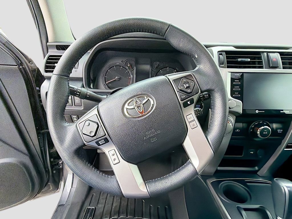 Used 2020 Toyota 4Runner SR5 Premium w/ Moonroof Package image 11