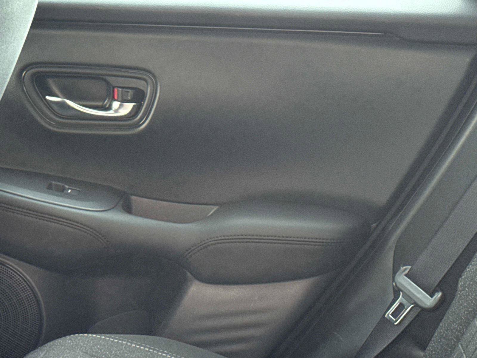 Certified 2023 Honda HR-V LX image 14