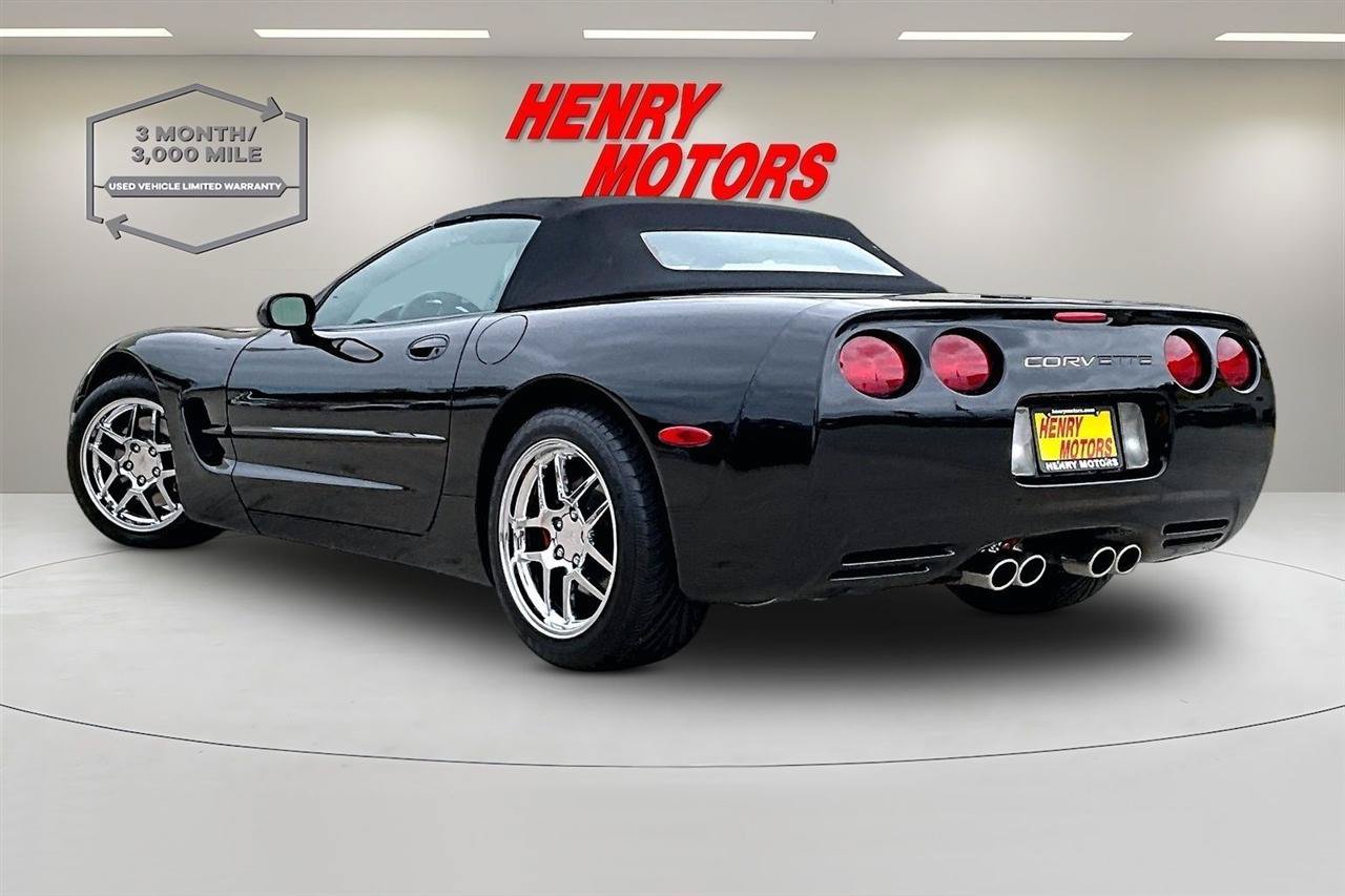 Used 1999 Chevrolet Corvette Convertible w/ Memory Pkg RWD image 4