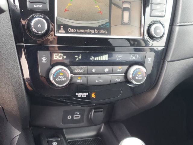 Used 2020 Nissan Rogue SV w/ Premium Package FWD image 26
